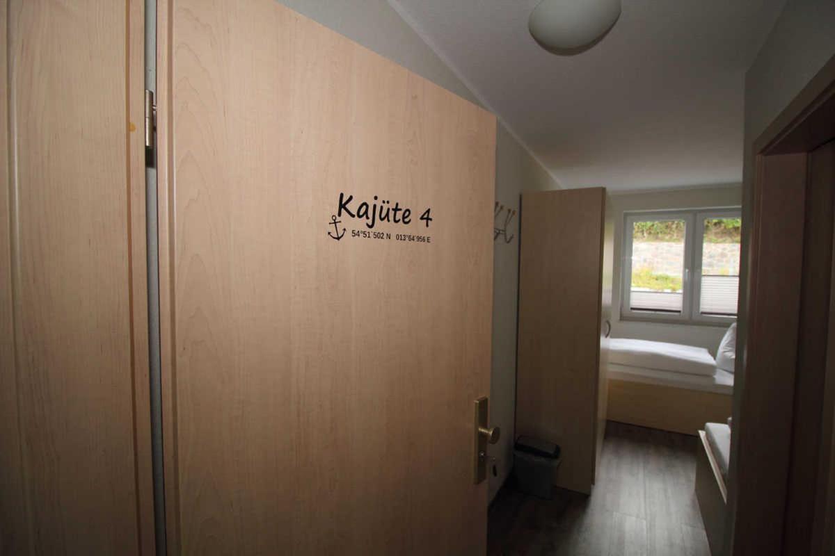 Kutterfisch Kajueten Direkt Im Stadthafen Apartment ซาสนิทซ์ ภายนอก รูปภาพ